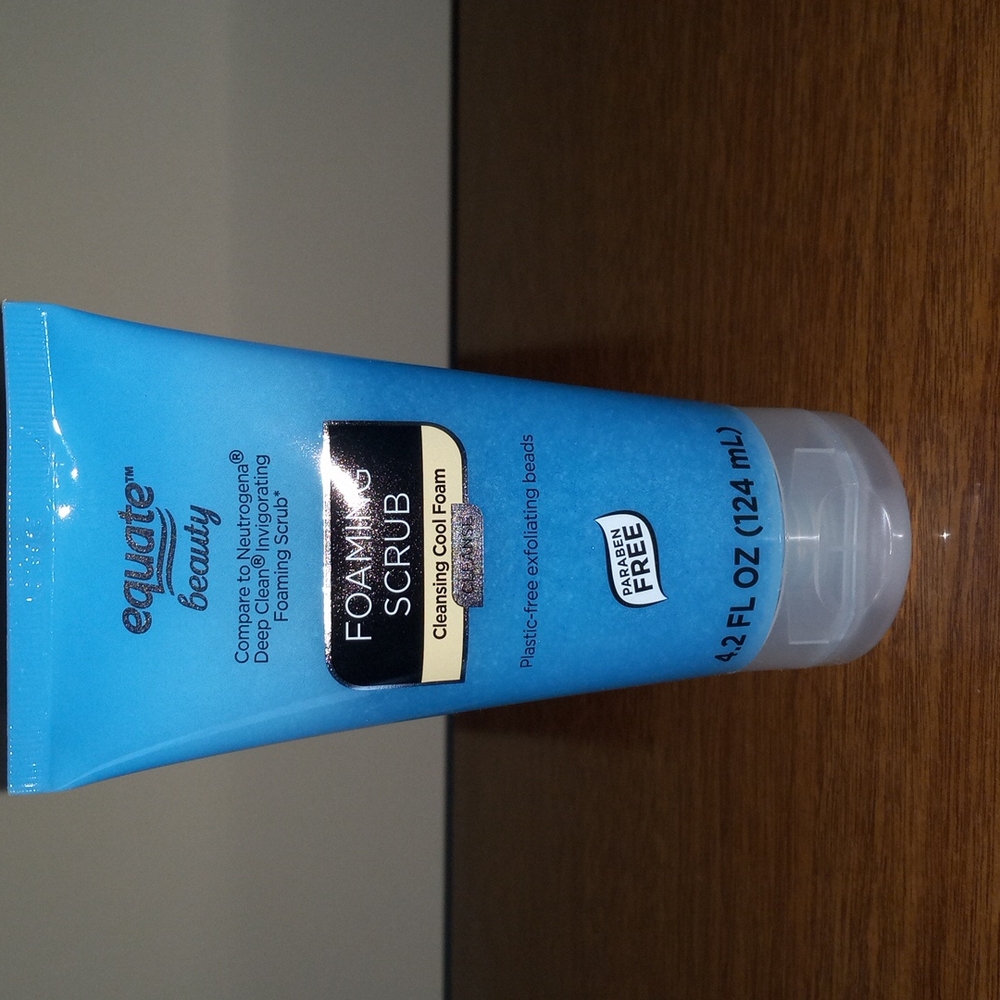 Equate Beauty Foaming Scrub
